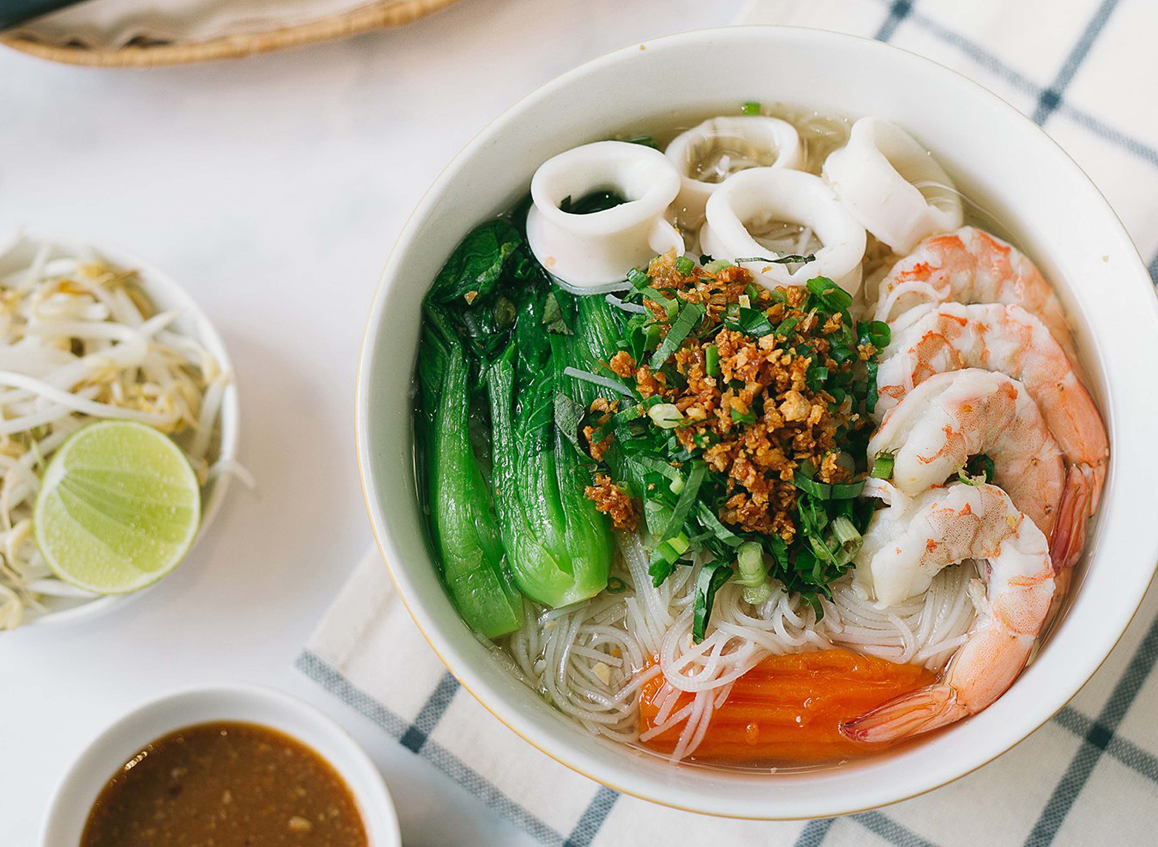 គុយទាវ គ្រឿងសមុទ្រ